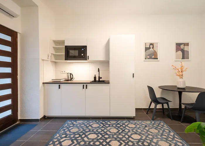 R10- Boutique Apartments, Location. By Bqa * Budapeşte